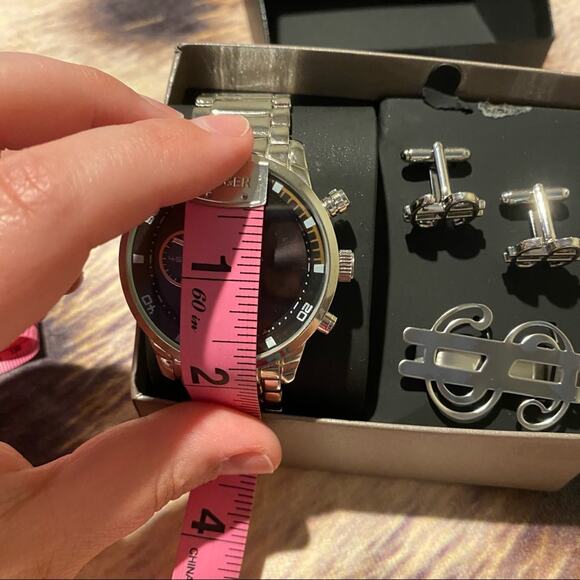 American Exchange Watch, Cuff Links & Tie Clip Set Metal Alloy Watch - Picture 8 of 15